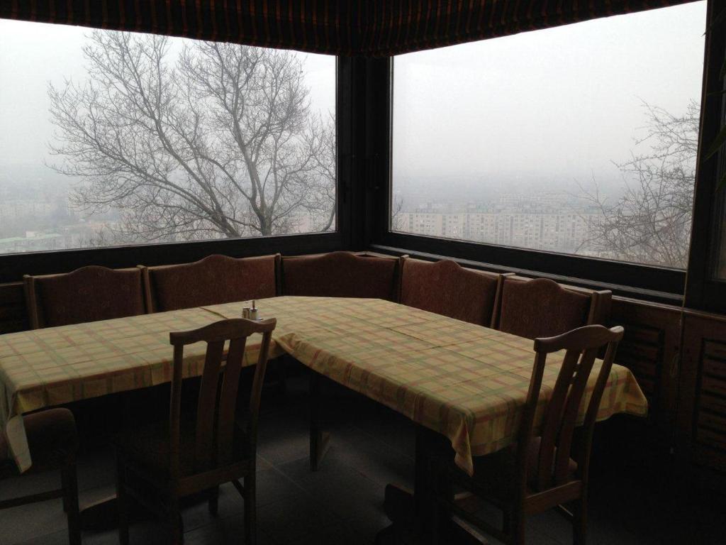 Panorama Panzio Bed & Breakfast Tatabanya Ngoại thất bức ảnh